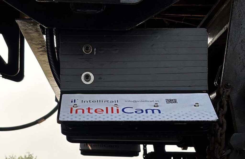 IntelliScope Camera and Lights for Rail Head Monitoring